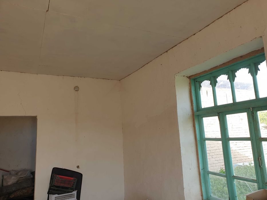 Qurilishi tugallanmagan hovli sotiladi