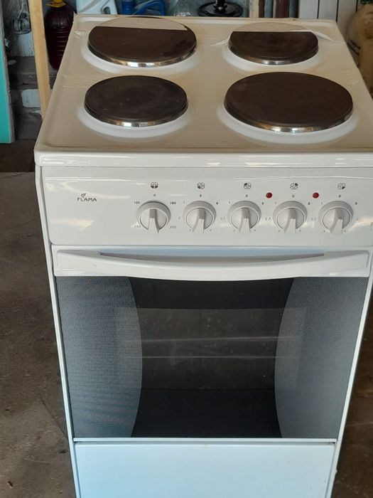 Продам электрическую плиту