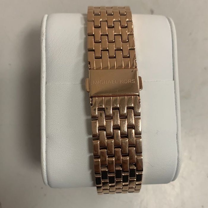 Часовник смарт Michael Kors