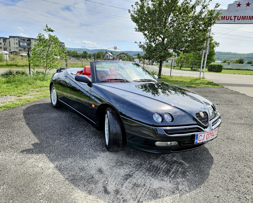 Alfa Romeo Spider 916