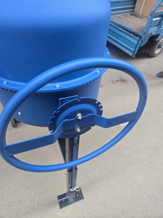 Бетонмешалка. Миксер. Бетоносмеситель