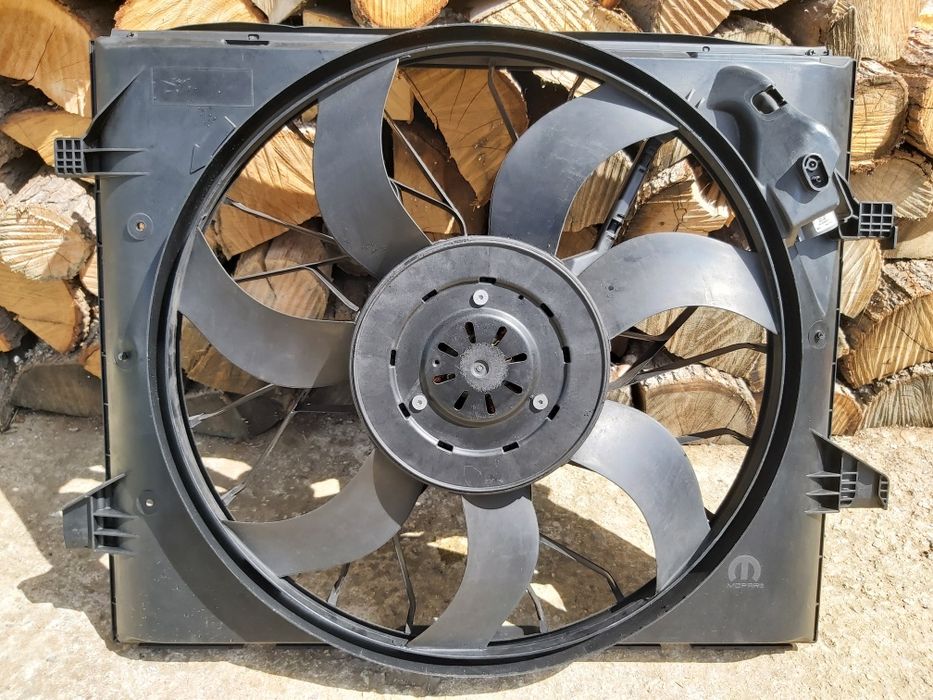 Дифузьор / вентилатор / перка охлаждане радиатор jeep grand cherokee