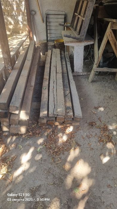 Доски из вагонах