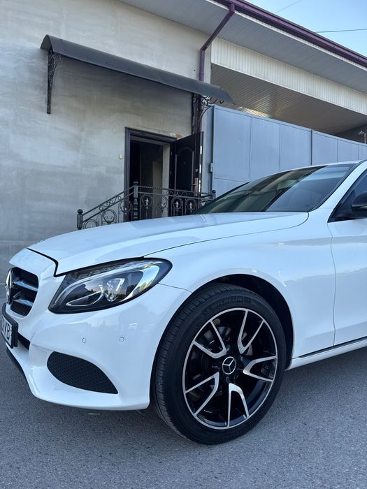 Mercedes benz w205