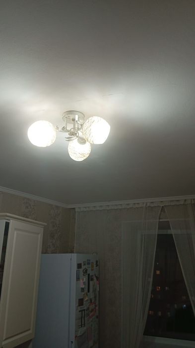 Люстры по 5000 б/у