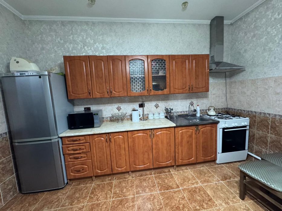 Продам куханный с техникой