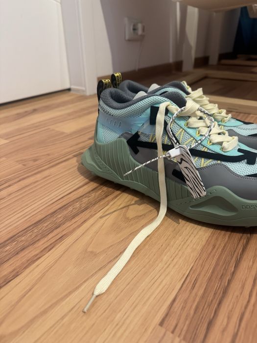 Off-White Odsy-1000 light blue