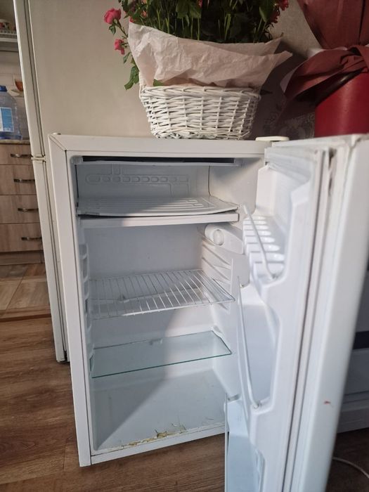 Холодильник сатылады!
