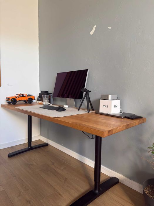 Офис Бюро от дървен фурнир и регулируема метална основа