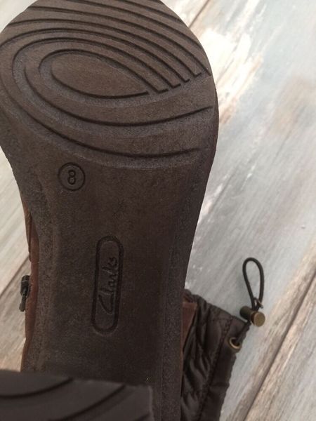 Дамски боти на ток Clarks