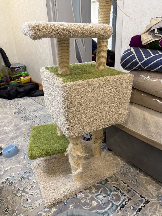 Продам домик когтеточку для кошек