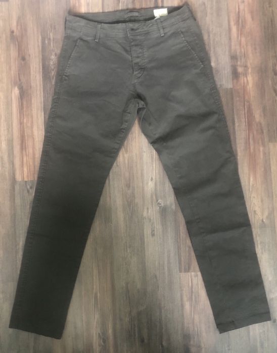 Нов спортно елегантен панталон тип чинос slim/fit на Selected Homme