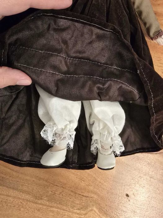 Порцеланова кукла