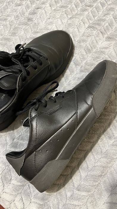 Кроссовки Adidas