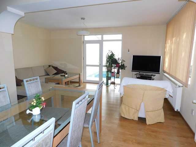 Продава се Къща в Търговище, Център - 150 кв.м за 1350 €/кв.м - Снимка #4