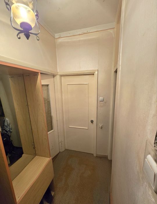 Ялангач Продается квартира 3/2/4 балкон 1.5х3