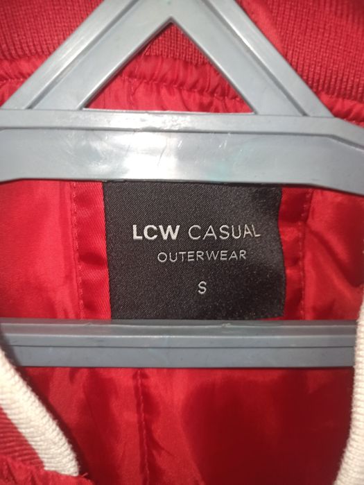 Куртка бомбер в подарок джинсы