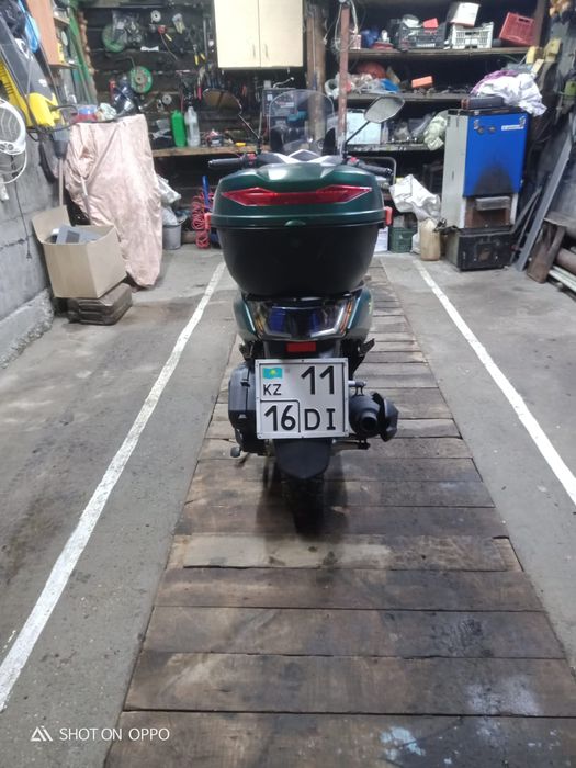 Продам макси-скутер