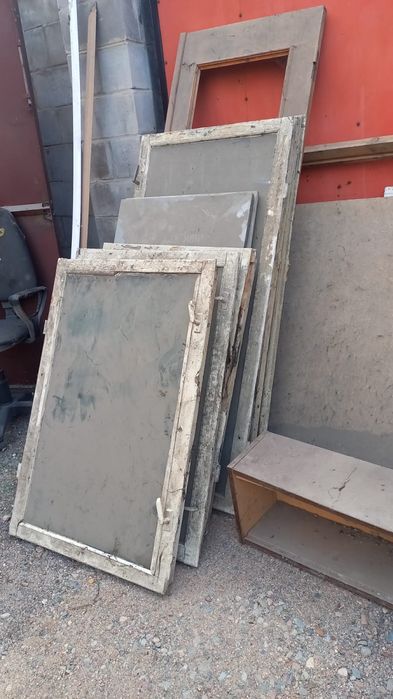 Продается двери и окна бу