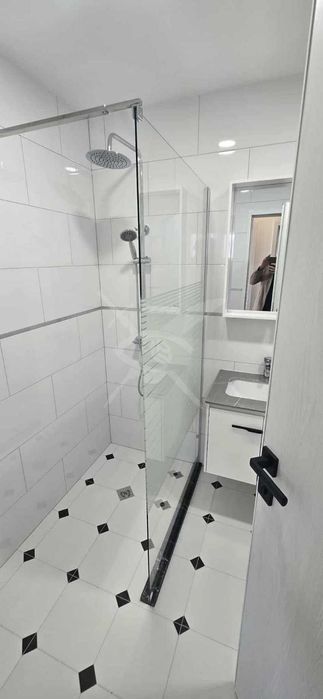 Дава се под наем Тристаен апартамент в Пловдив, Христо Смирненски - 105 кв.м за 918 € - Снимка #6