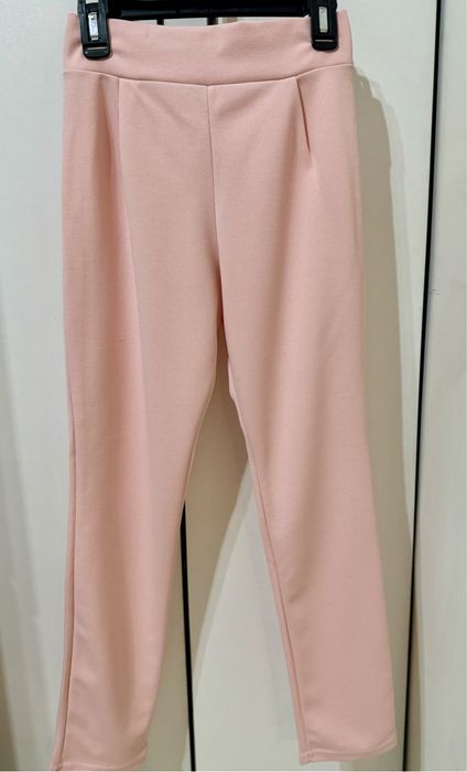 Елегантно костюмче за момиче от три части