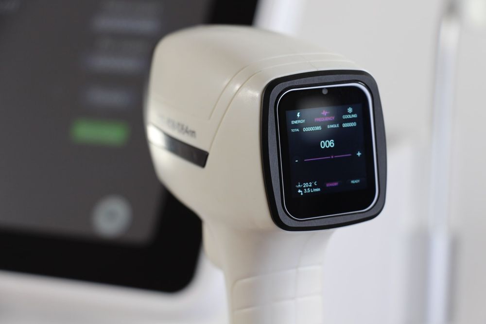 Лазерный аппарат+кушетка