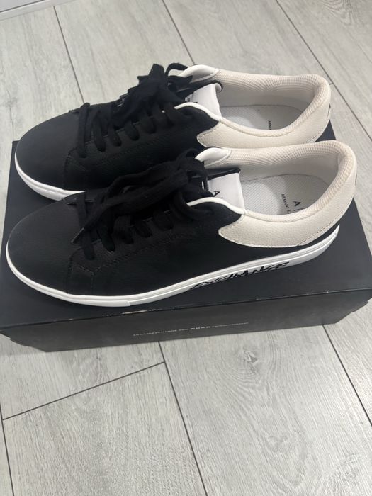 Adidasi Armani Exchange