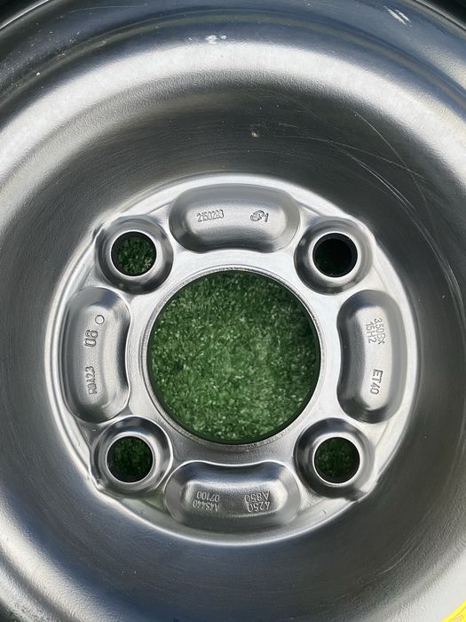 Roata rezerva slim îngustă OEM Mitsubishi Colț 115 70 R15 4X100