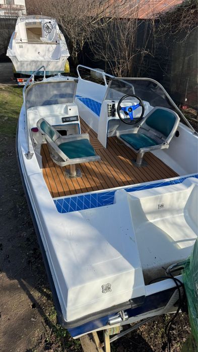 Vand barca Nova Concord 430