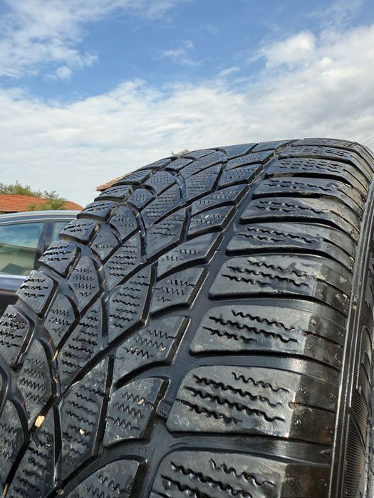 Комплект зимни гуми Dunlop 255/55/18