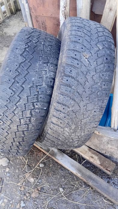 Шины зимние бу.  .