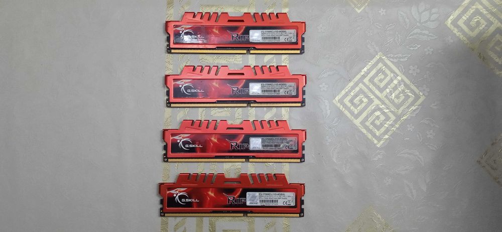 Rami 16 GB G.SKILL RipjausX F3-17000CL11 DDR3 2133 cu Frecventa DDR4