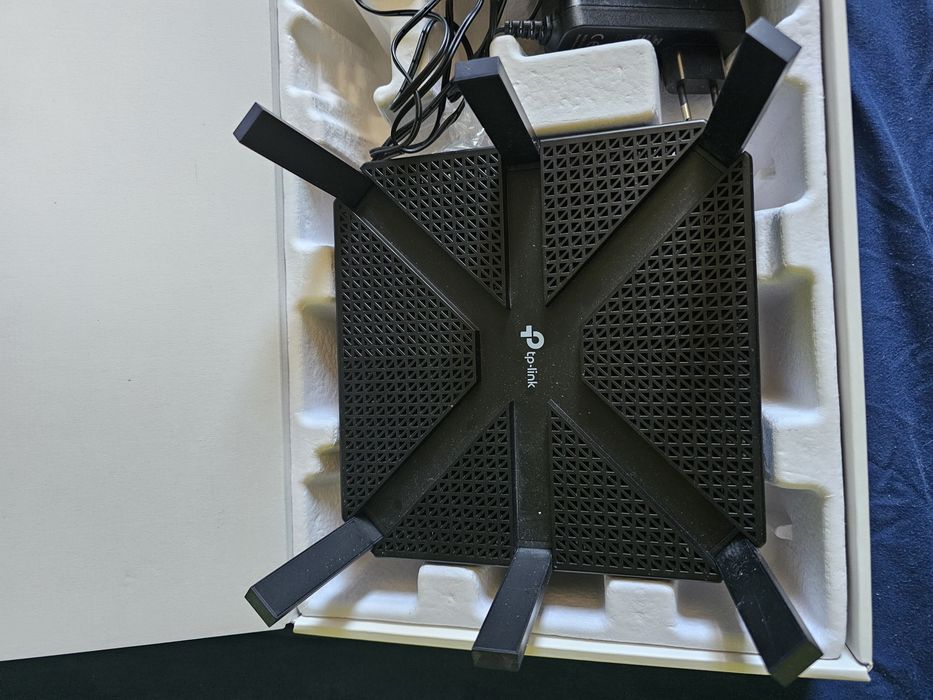 Router Wireless Gigabit TP-LINK Archer C4000, Tri-Band