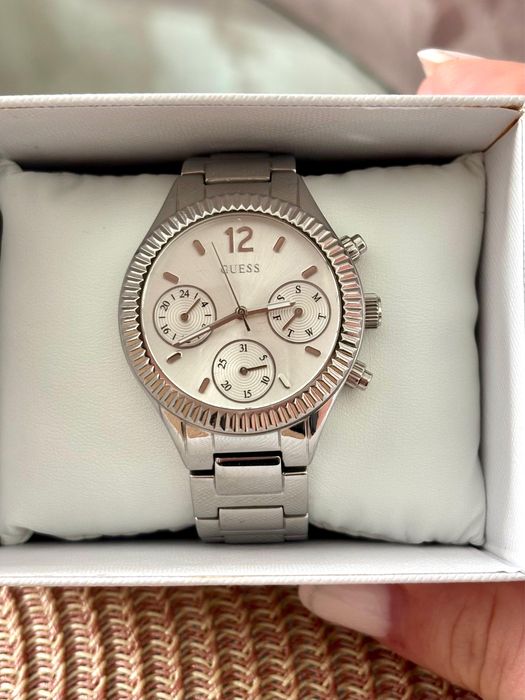 Ceas de dama GUESS Riviera W0323L1