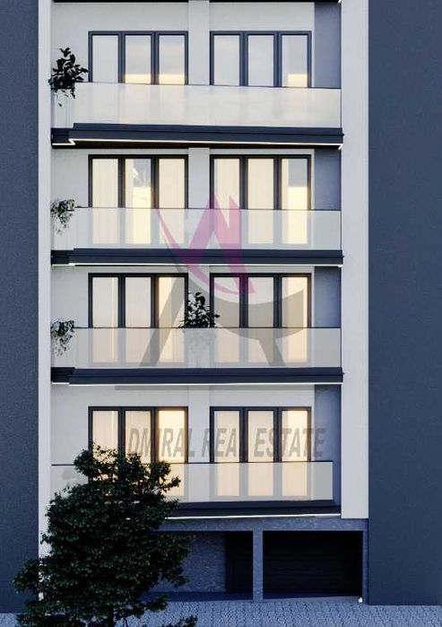 Продава се Четиристаен апартамент в Варна, Цветен квартал - 140 кв.м за 1798 €/кв.м - Снимка #2