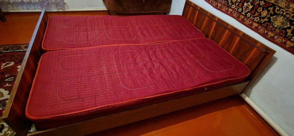 Кровать полутарка