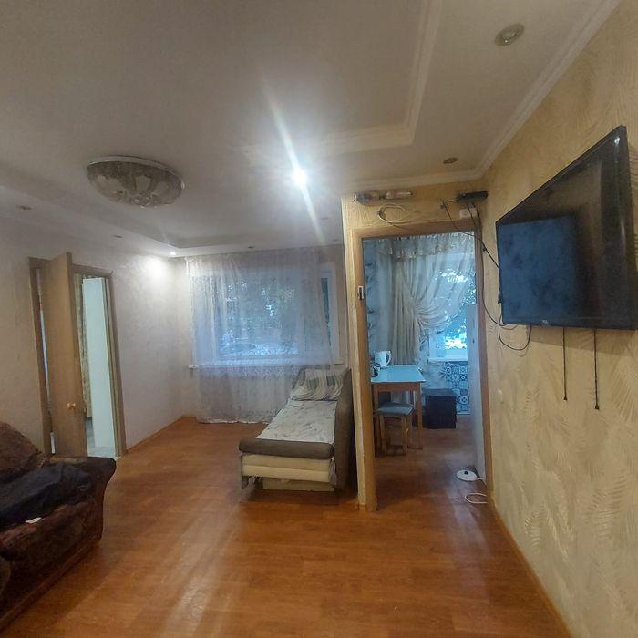 Продам 2 комн квартиру 1 отдел полиции