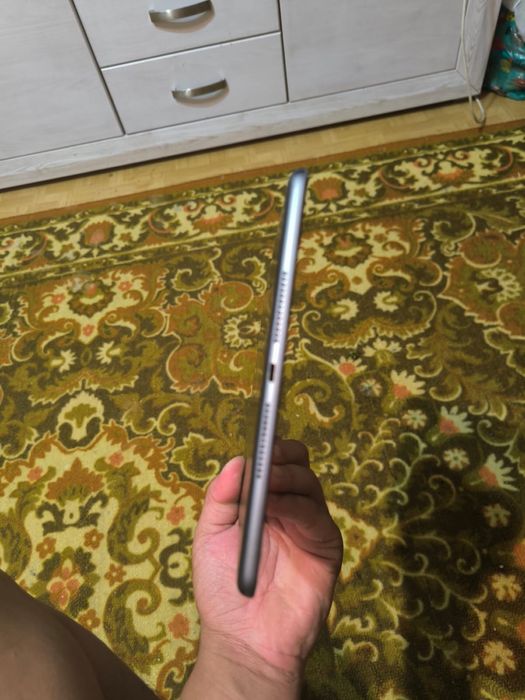 Продается айпад (ipad) 9 поколение