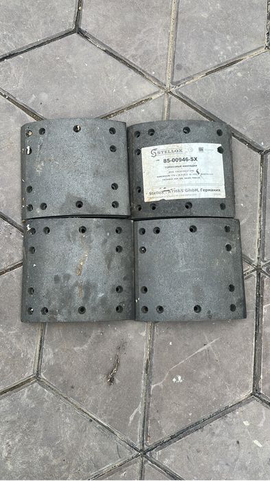 Тормазные колодки на полуприцеп
