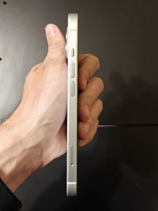 Vand/schimb Iphone 15