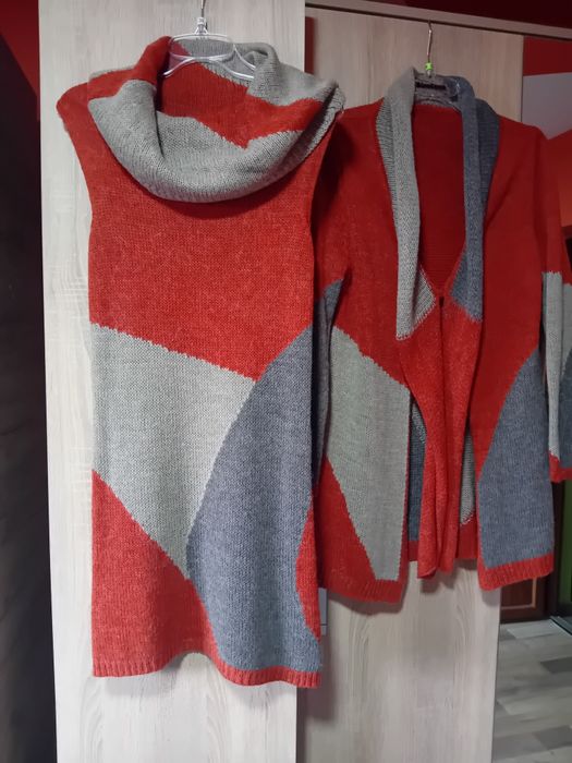 Vând rochii de lână cu mohair