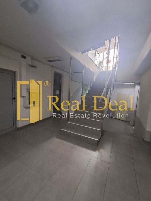 Офис в София-Младост 1 площ 39 цена 220