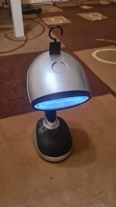 Lampa de birou cu LED alb cu baterii