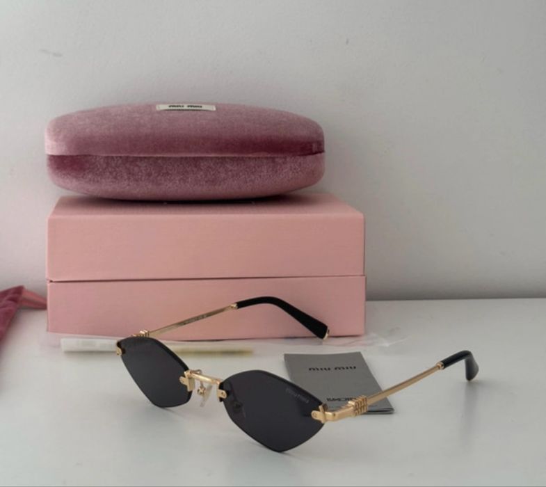 Ochelari de soare Miu Miu
