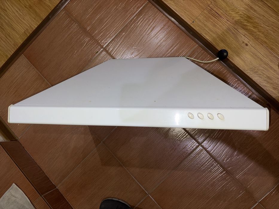 Продаётся вытяжка gefest .