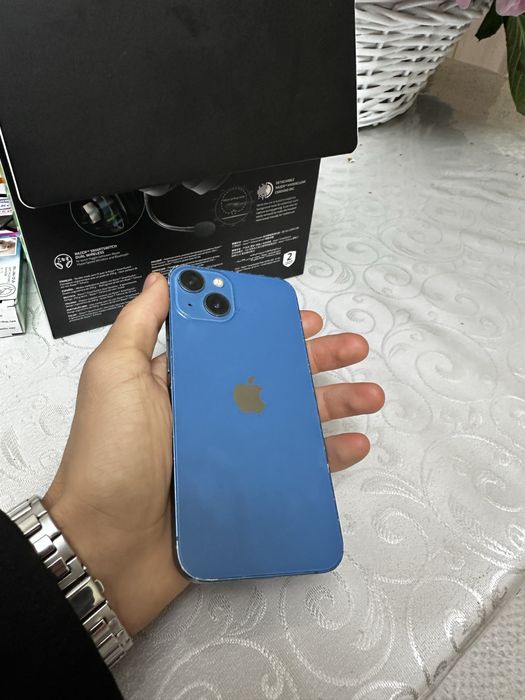 Продам iPhone 13, 128 GB,