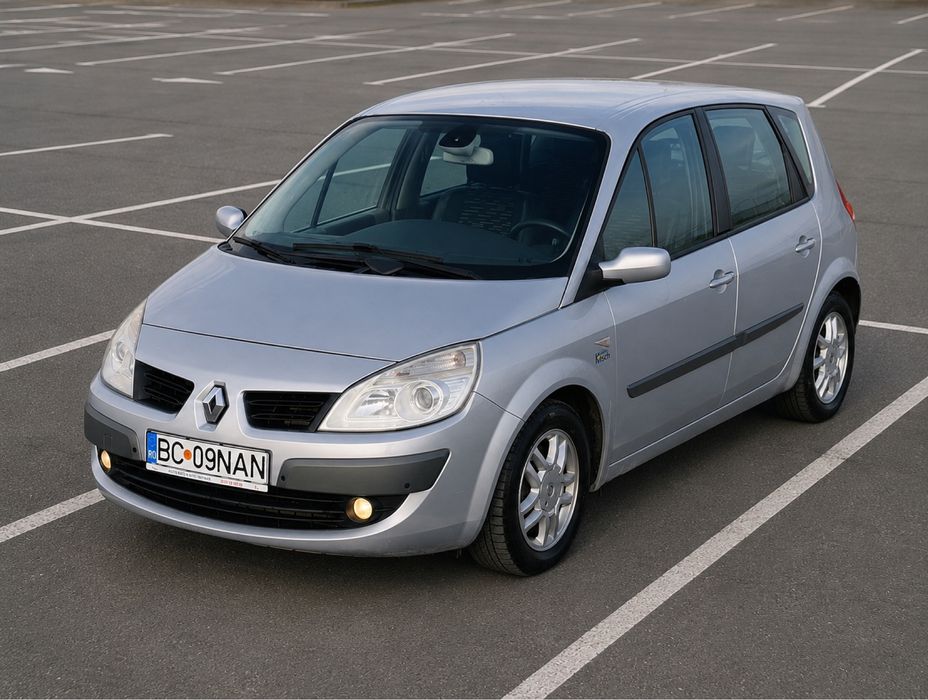 RENAULT Scenic