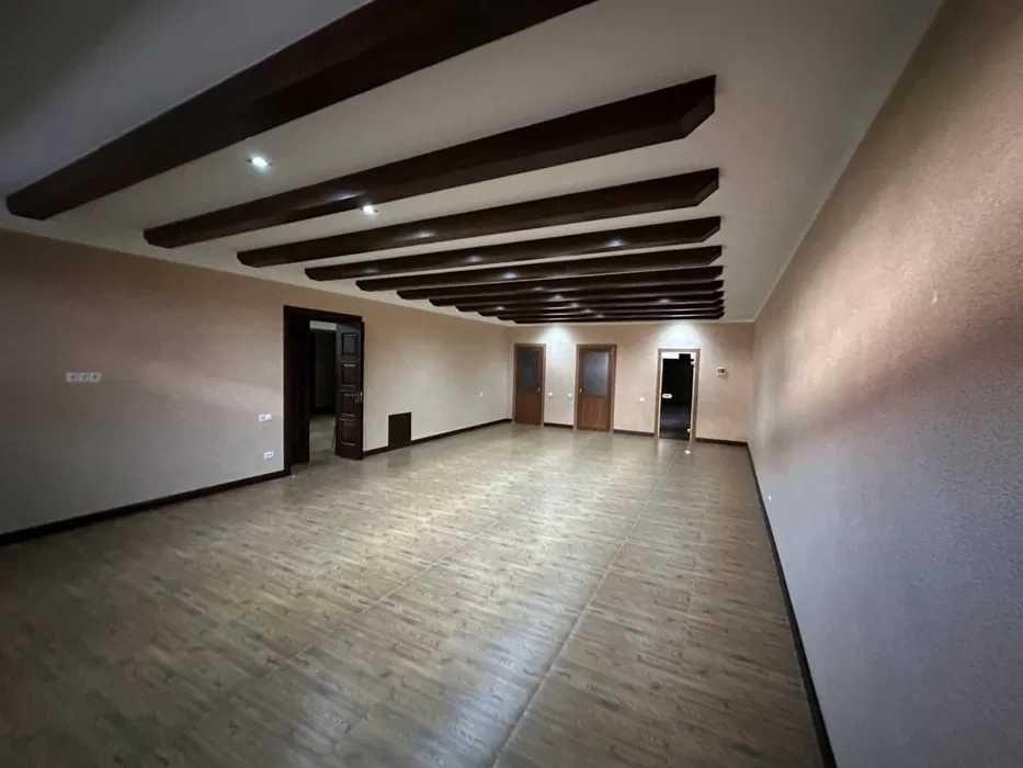 Аренда Евродома махалля Мевазор можно под офис европейская Неоклассика