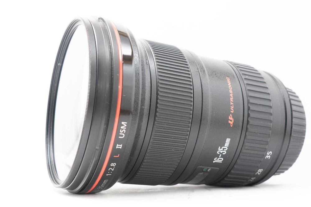 Canon EF 16-35mm f/2.8 L II USM (serie L), în stare excelentă