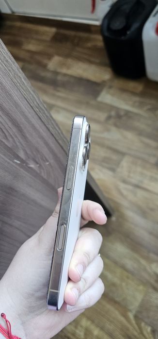 Iphone 16 Pro, utilizat cateva luni, stare ca nou, baterie originala